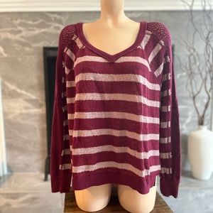 We The Free sweater top size medium